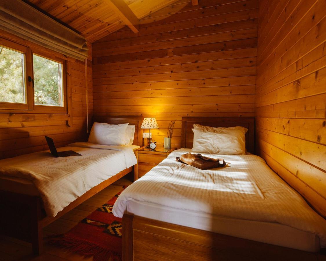 Mountain Breeze Lodge & Resort Al Salt Luaran gambar