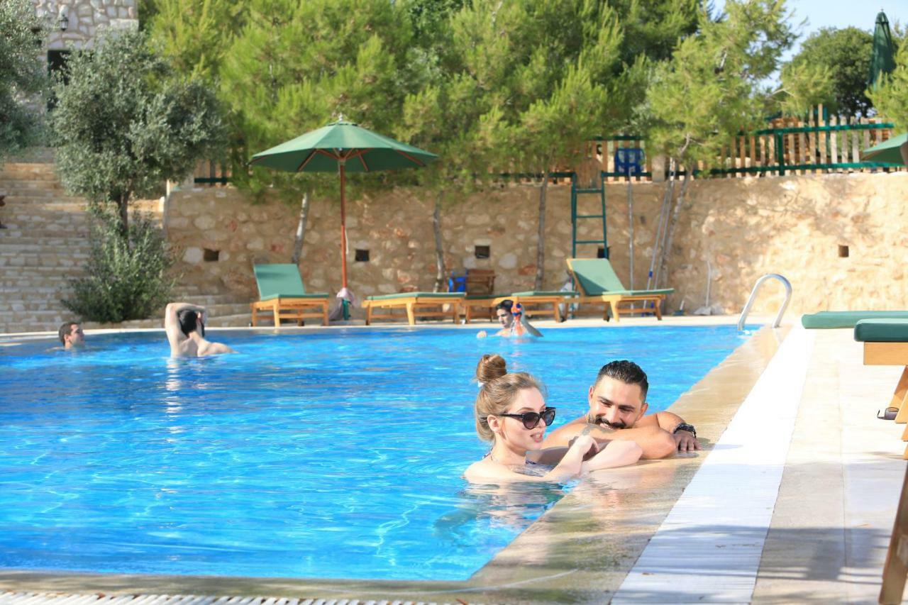 Mountain Breeze Lodge & Resort Al Salt Luaran gambar
