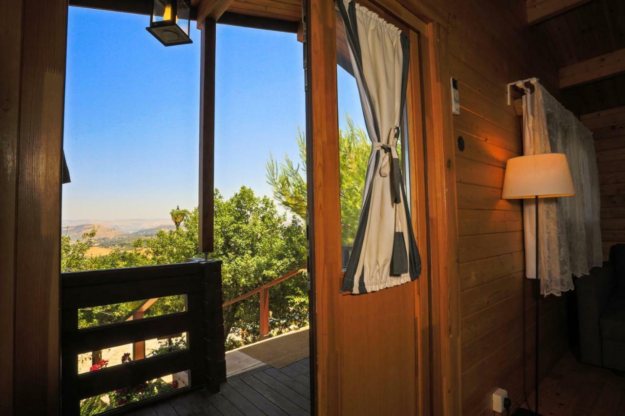 Mountain Breeze Lodge & Resort Al Salt Luaran gambar
