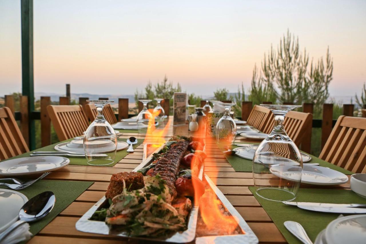 Mountain Breeze Lodge & Resort Al Salt Luaran gambar
